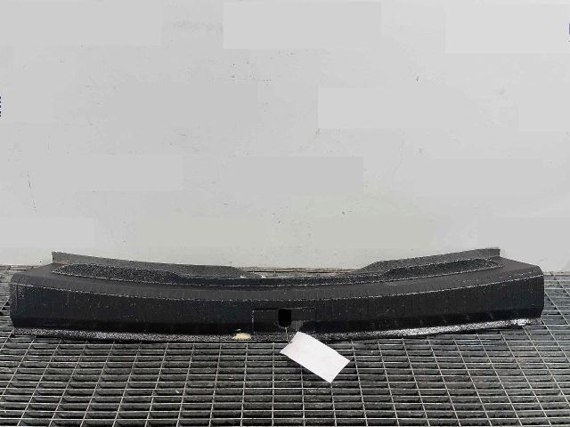 bontott VW GOLF VII Csomagtérajtó Díszléc