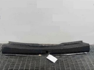 bontott VW GOLF VII Csomagtérajtó Díszléc