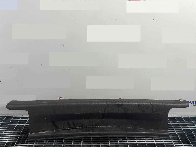 bontott VW GOLF VII Csomagtérajtó Díszléc