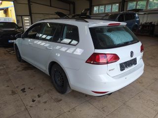 bontott VW GOLF VII Csomagtérajtó Gumikéder