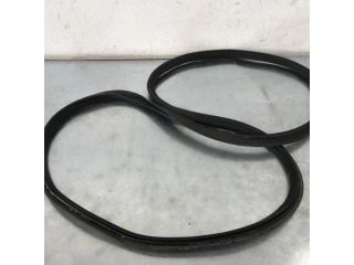 bontott VW GOLF VII Csomagtérajtó Gumikéder