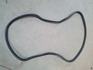 bontott VW GOLF VII Csomagtérajtó Gumikéder