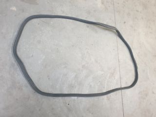 bontott VW GOLF VII Csomagtérajtó Gumikéder