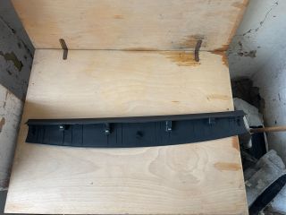 bontott VW GOLF VII Csomagtérajtó Kárpit