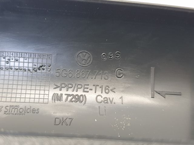 bontott VW GOLF VII Csomagtérajtó Kárpit