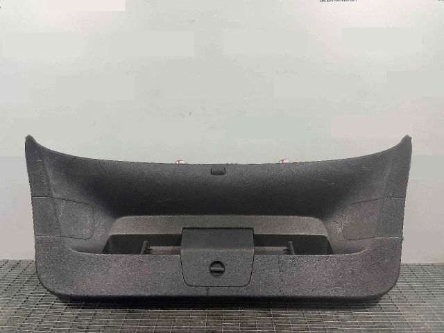 bontott VW GOLF VII Csomagtérajtó Kárpit