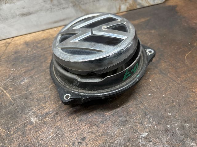 bontott VW GOLF VII Csomagtérajtó Kilincs