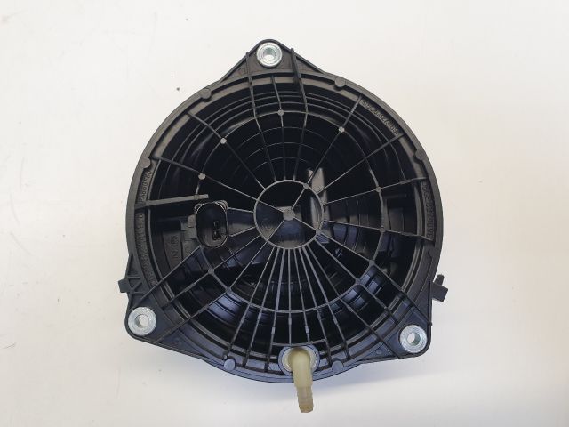 bontott VW GOLF VII Csomagtérajtó Kilincs