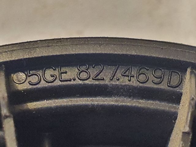 bontott VW GOLF VII Csomagtérajtó Kilincs