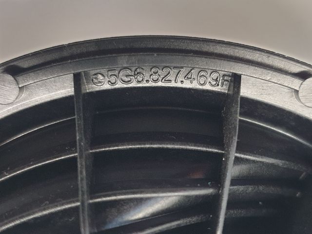 bontott VW GOLF VII Csomagtérajtó Kilincs