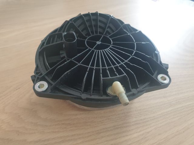 bontott VW GOLF VII Csomagtérajtó Kilincs