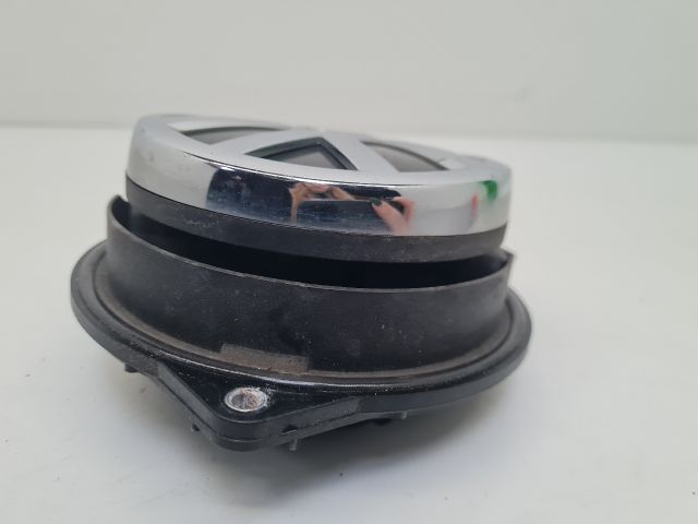 bontott VW GOLF VII Csomagtérajtó Kilincs