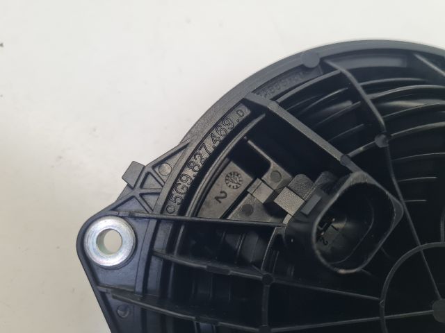 bontott VW GOLF VII Csomagtérajtó Kilincs