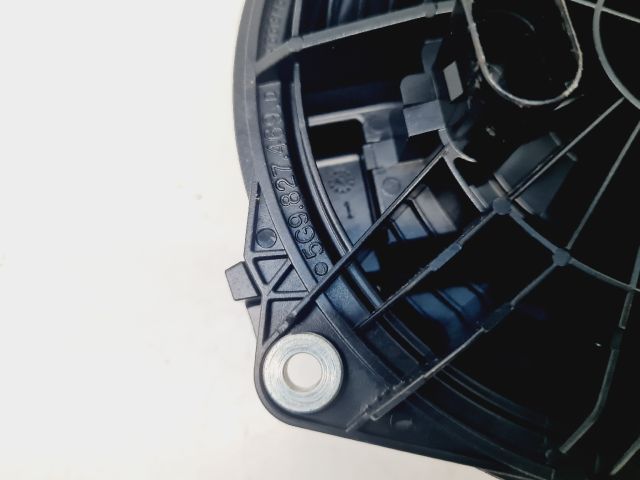 bontott VW GOLF VII Csomagtérajtó Kilincs