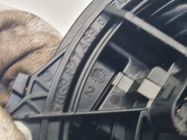 bontott VW GOLF VII Csomagtérajtó Kilincs