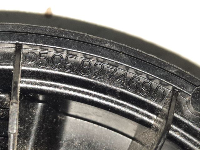 bontott VW GOLF VII Csomagtérajtó Kilincs