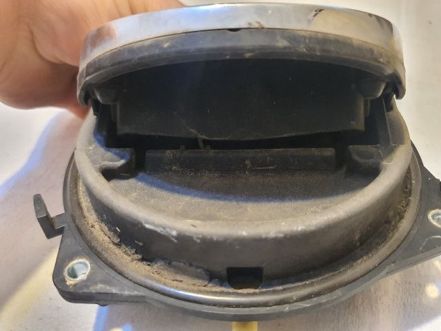 bontott VW GOLF VII Csomagtérajtó Kilincs