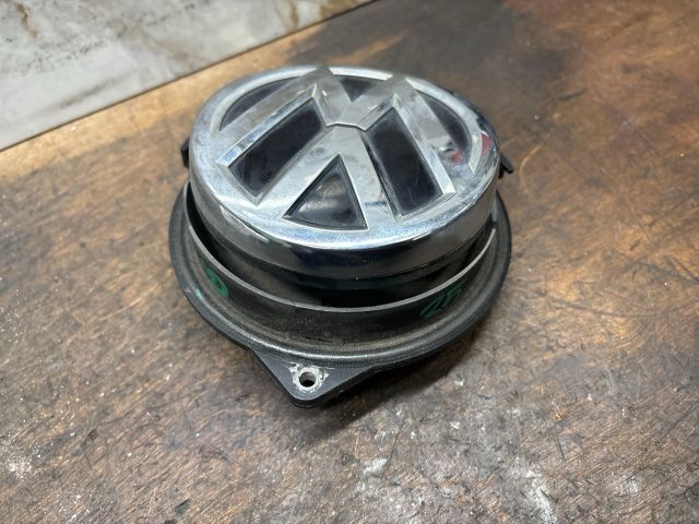 bontott VW GOLF VII Csomagtérajtó Kilincs