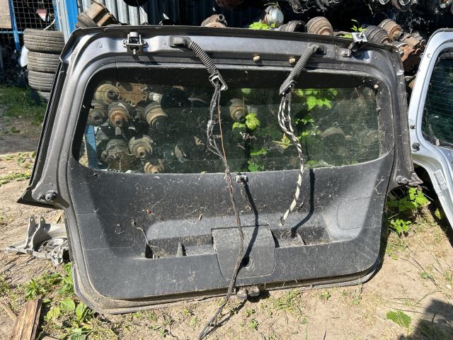 bontott VW GOLF VII Csomagtérajtó (Részeivel)