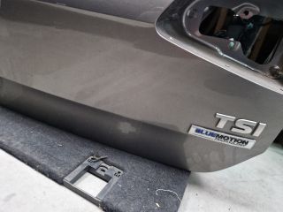 bontott VW GOLF VII Csomagtérajtó (Részeivel)
