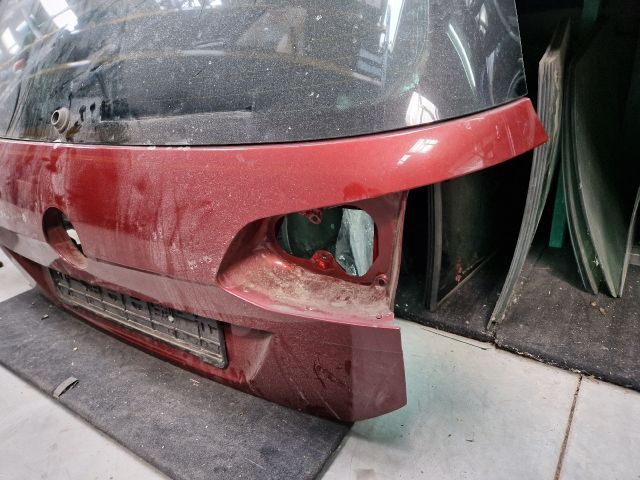 bontott VW GOLF VII Csomagtérajtó (Részeivel)