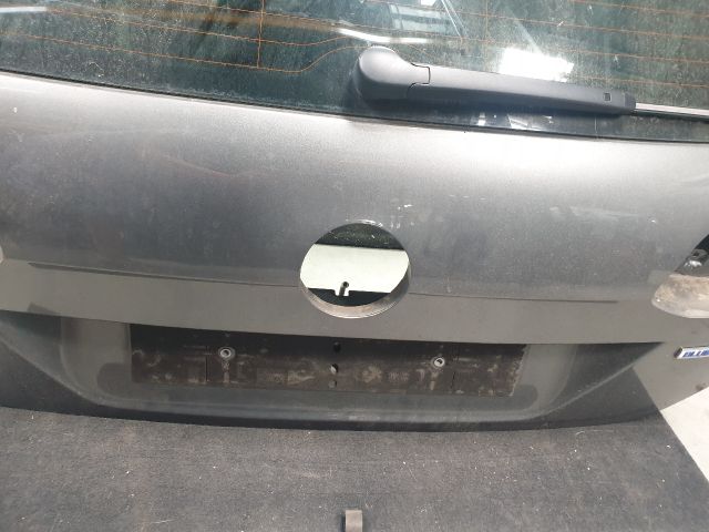 bontott VW GOLF VII Csomagtérajtó (Részeivel)