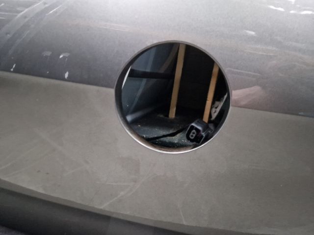 bontott VW GOLF VII Csomagtérajtó (Részeivel)