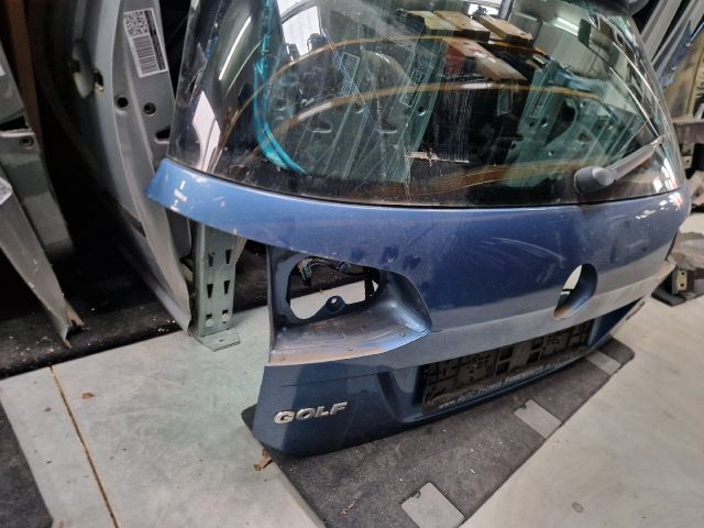 bontott VW GOLF VII Csomagtérajtó (Részeivel)