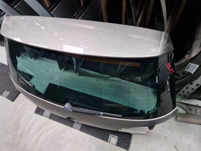 bontott VW GOLF VII Csomagtérajtó (Részeivel)