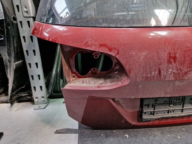 bontott VW GOLF VII Csomagtérajtó (Részeivel)