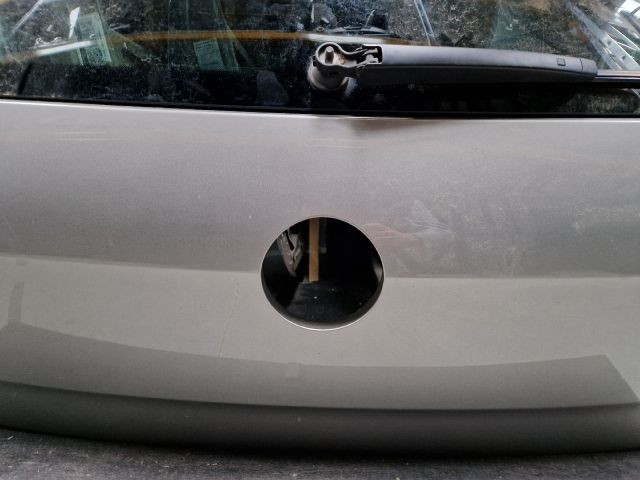 bontott VW GOLF VII Csomagtérajtó (Részeivel)