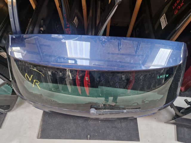 bontott VW GOLF VII Csomagtérajtó (Részeivel)