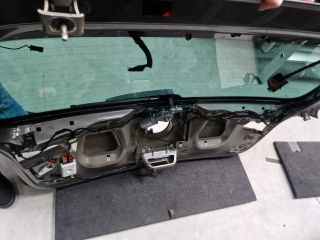 bontott VW GOLF VII Csomagtérajtó (Részeivel)