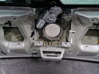 bontott VW GOLF VII Csomagtérajtó (Részeivel)