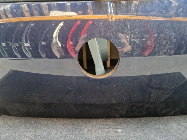 bontott VW GOLF VII Csomagtérajtó (Részeivel)