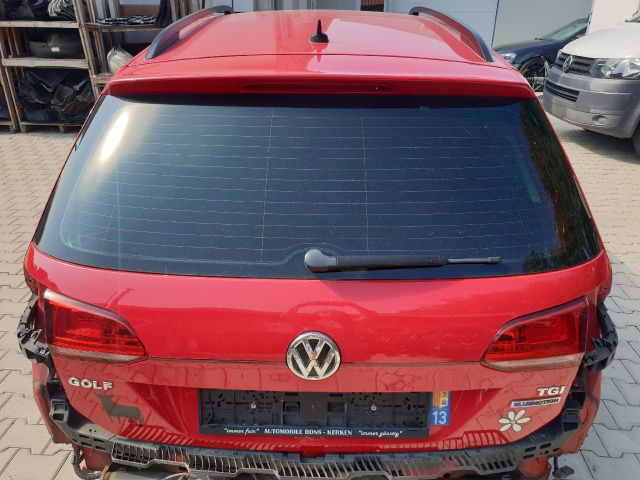 bontott VW GOLF VII Csomagtérajtó (Részeivel)
