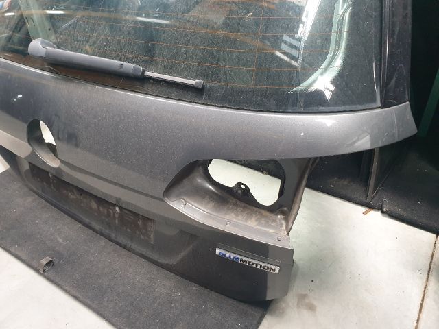 bontott VW GOLF VII Csomagtérajtó (Részeivel)