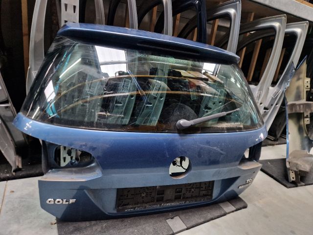 bontott VW GOLF VII Csomagtérajtó (Részeivel)