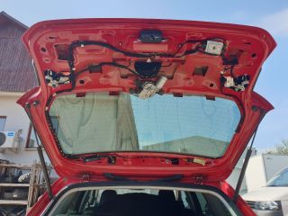 bontott VW GOLF VII Csomagtérajtó (Részeivel)