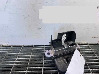 bontott VW GOLF VII Csomagtérajtó Ütköző