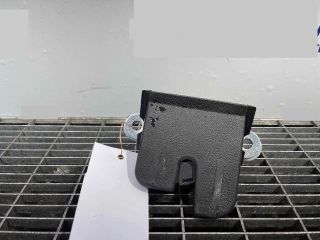 bontott VW GOLF VII Csomagtérajtó Ütköző