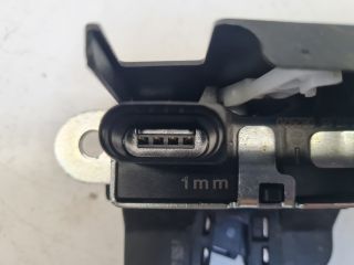 bontott VW GOLF VII Csomagtérajtó Zárszerkezet