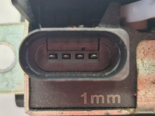 bontott VW GOLF VII Csomagtérajtó Zárszerkezet