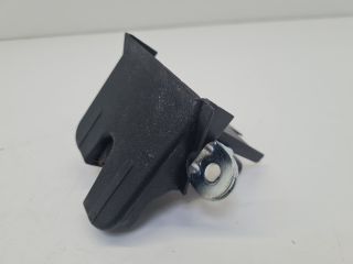 bontott VW GOLF VII Csomagtérajtó Zárszerkezet