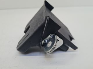 bontott VW GOLF VII Csomagtérajtó Zárszerkezet