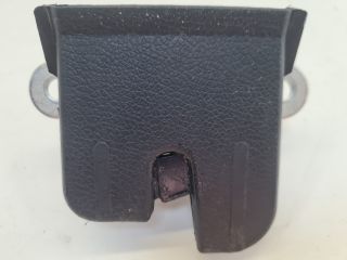 bontott VW GOLF VII Csomagtérajtó Zárszerkezet