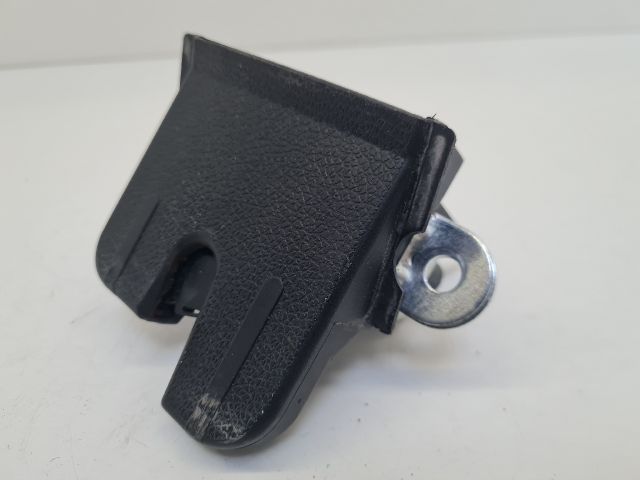 bontott VW GOLF VII Csomagtérajtó Zárszerkezet