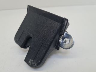 bontott VW GOLF VII Csomagtérajtó Zárszerkezet