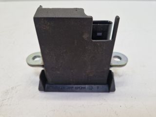 bontott VW GOLF VII Csomagtérajtó Zárszerkezet