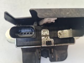 bontott VW GOLF VII Csomagtérajtó Zárszerkezet